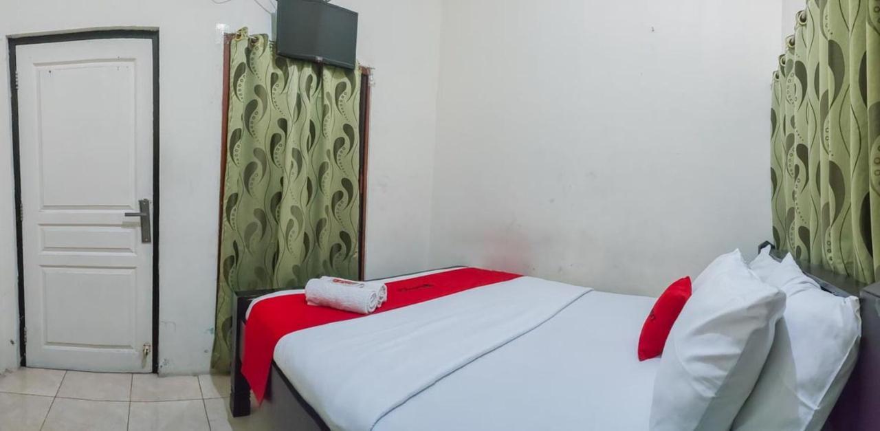 Reddoorz Syariah At Jemursari Surabaya Otel Dış mekan fotoğraf