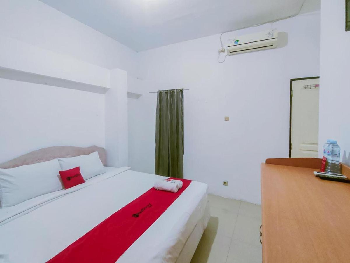 Reddoorz Syariah At Jemursari Surabaya Otel Dış mekan fotoğraf